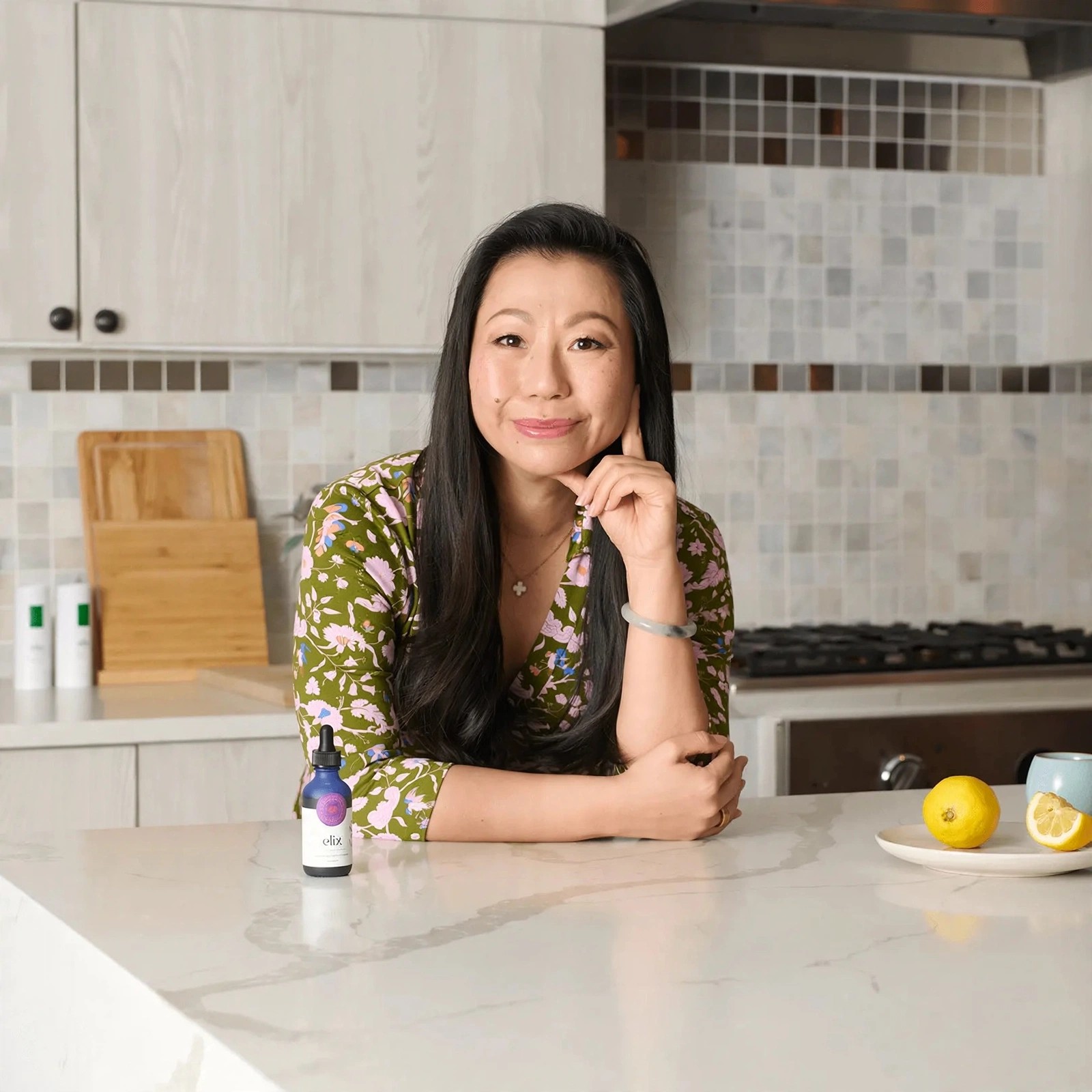 Lulu Ge and the measured dropper behind personalized herbs